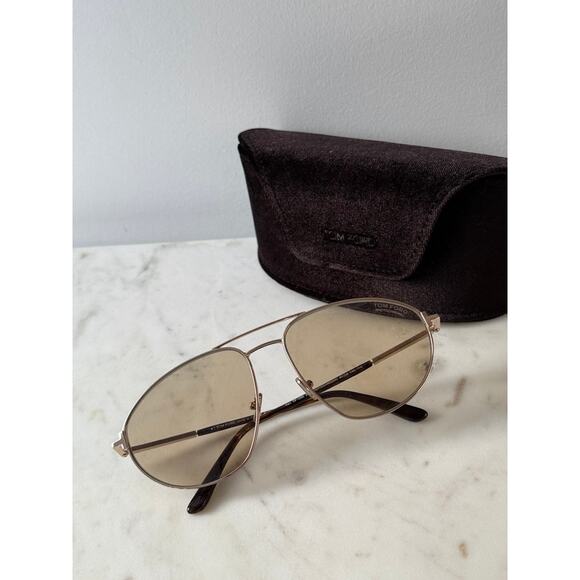 NEW Tom Ford FT1095 Ken Photochromic Aviator Sunglasses - Picture 7 of 8